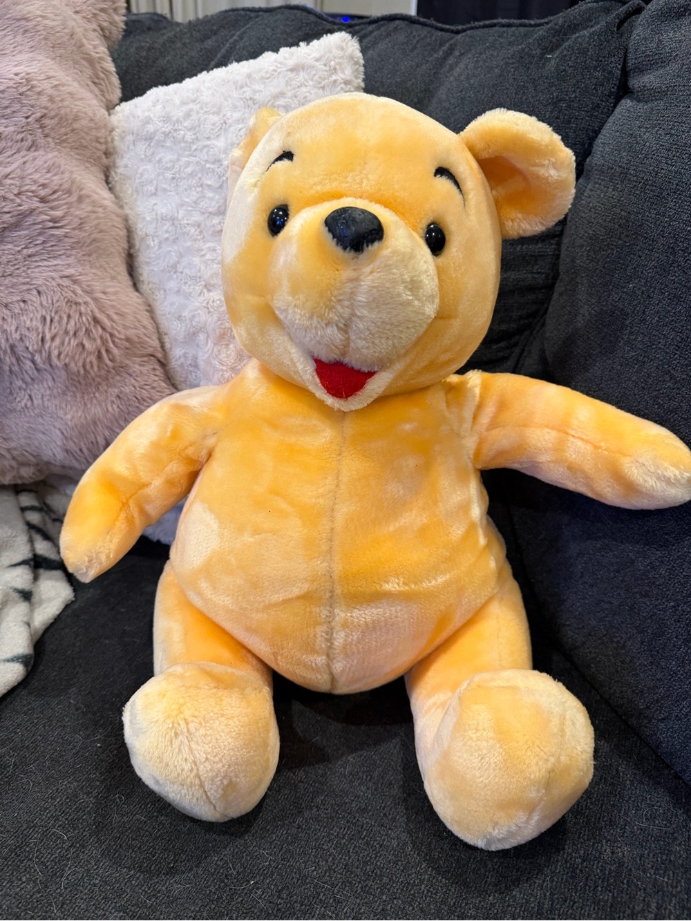 Jumbo Winnie the pooh plush